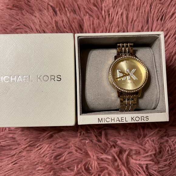 Michael Kors Watch- Melissa stainless steel gold logo MK4371. - Picture 7 of 10